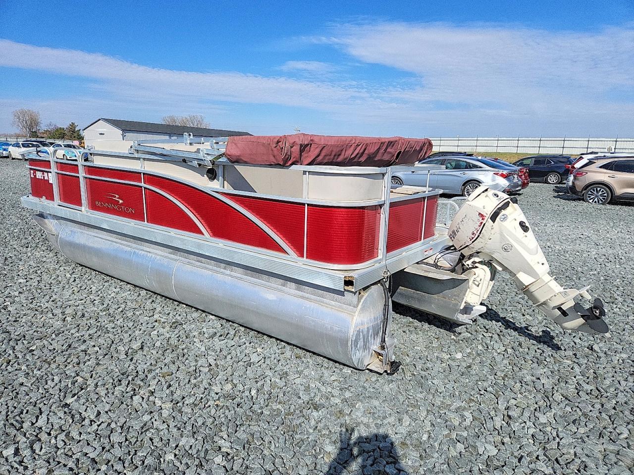 2019 Bennington Pontoon