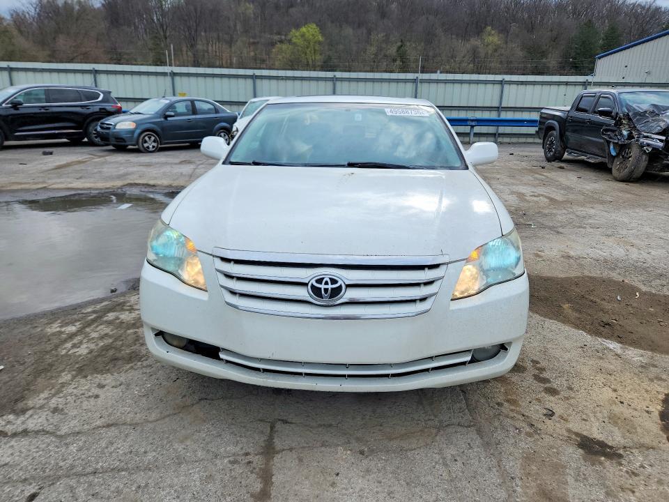 2005 Toyota Avalon Limited