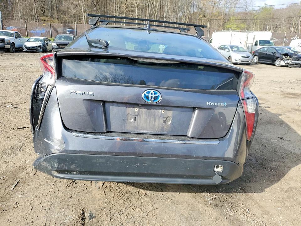 2016 Toyota Prius Four