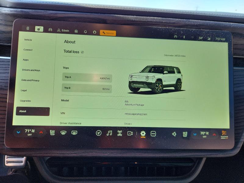 2023 Rivian R1S Adventure