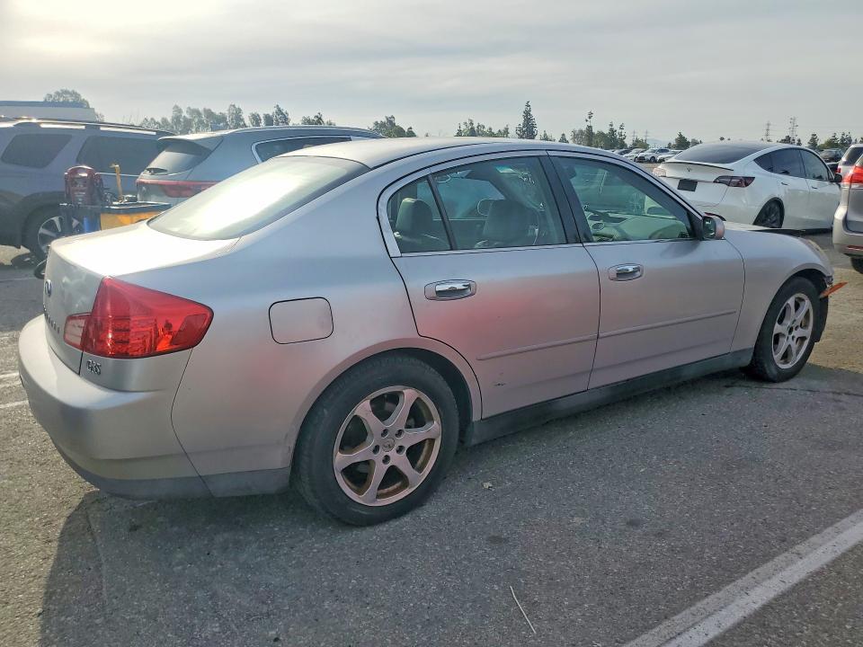 2003 Infiniti G35 Base