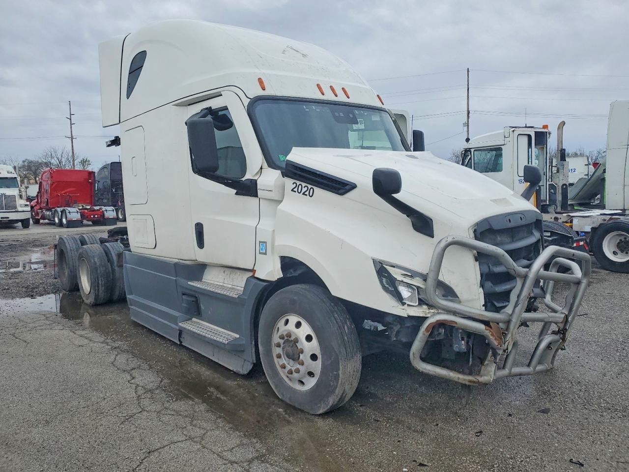 2020 Freigliner 2020 Freightliner Cascadia 126 Semi Truck