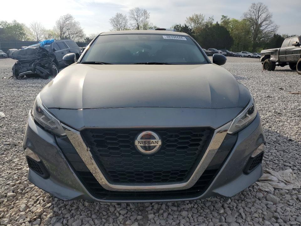 2021 Nissan Altima 2.5 sr