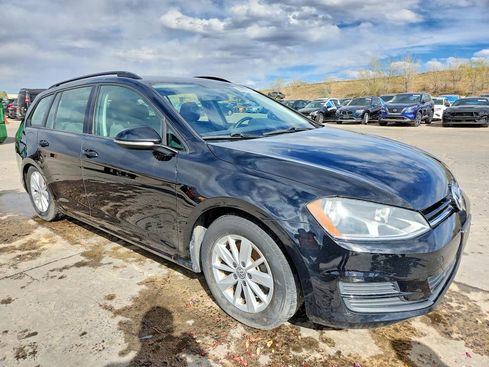2016 Volkswagen Golf Sportwagen s