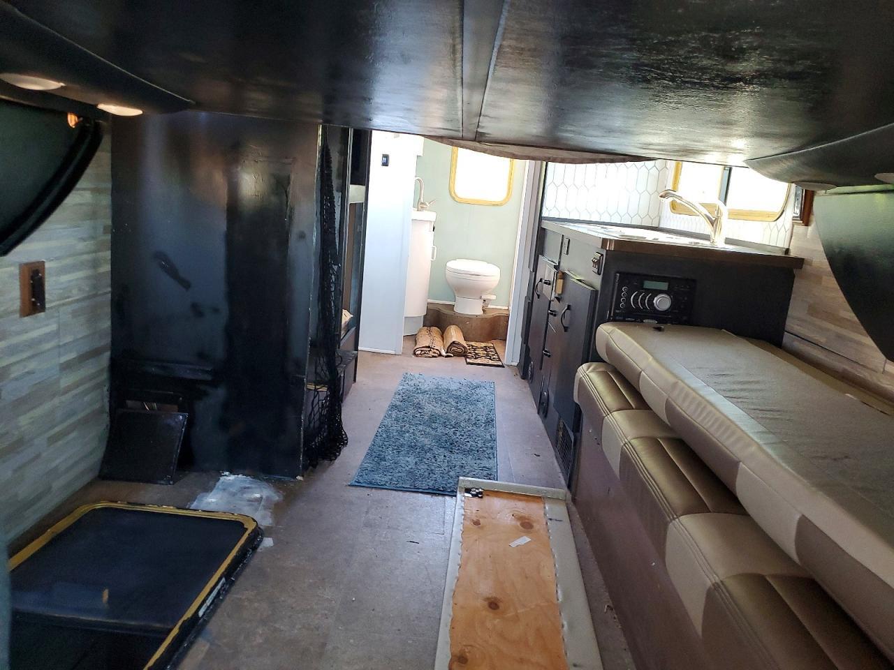 2015 Winn 2014 Viva RV