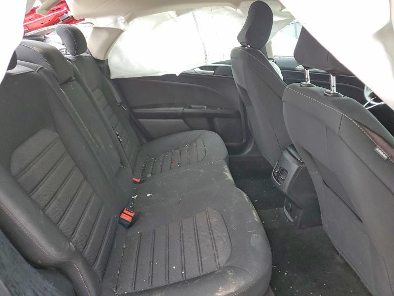 2020 Ford Fusion se