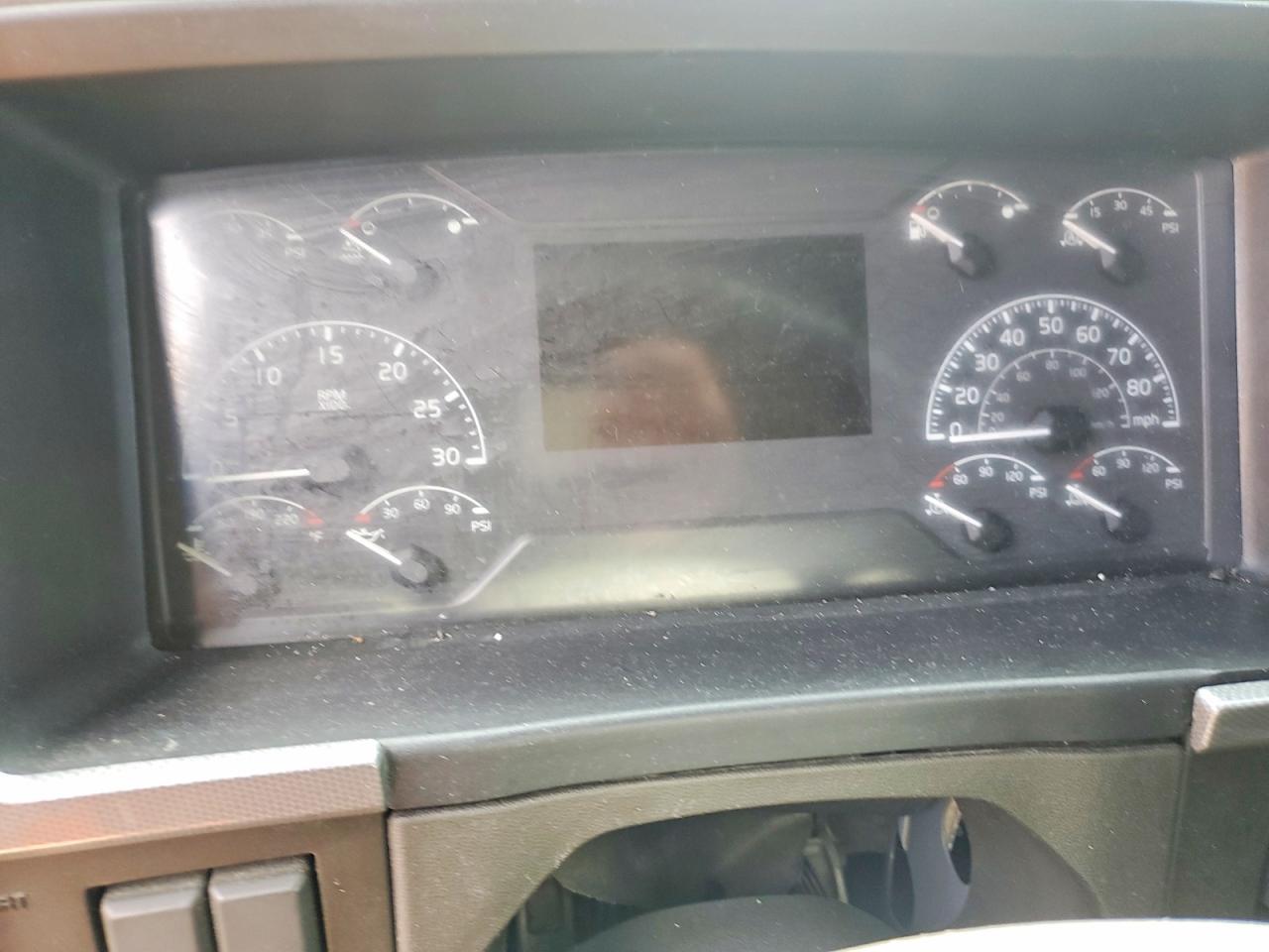 2019 Volv O VNL Semi Truck