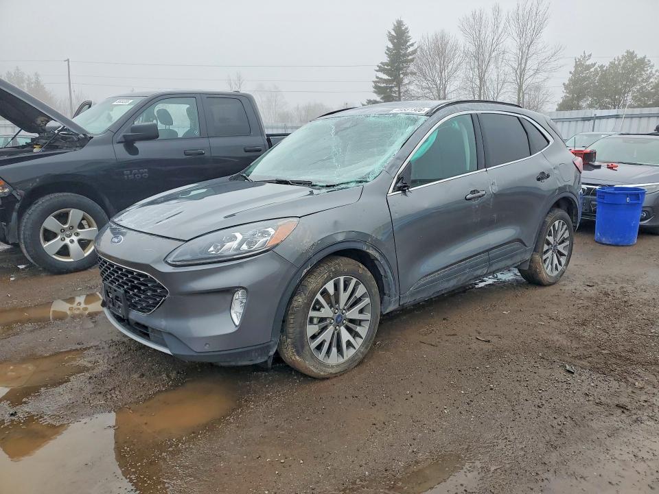2022 Ford Escape Titanium