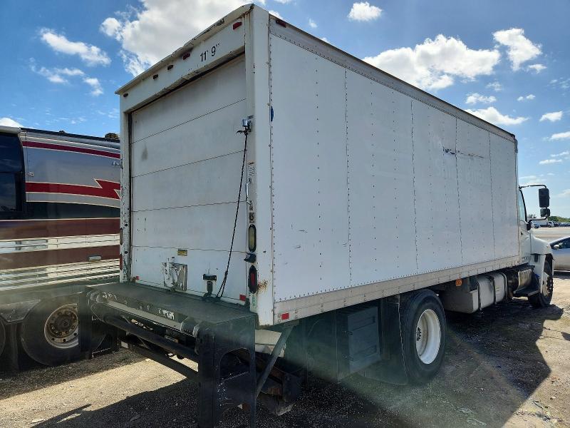 2013 Hino 258/268 BOX Truck