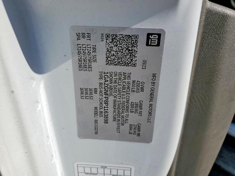 2023 Chevrolet Express G3500 LS