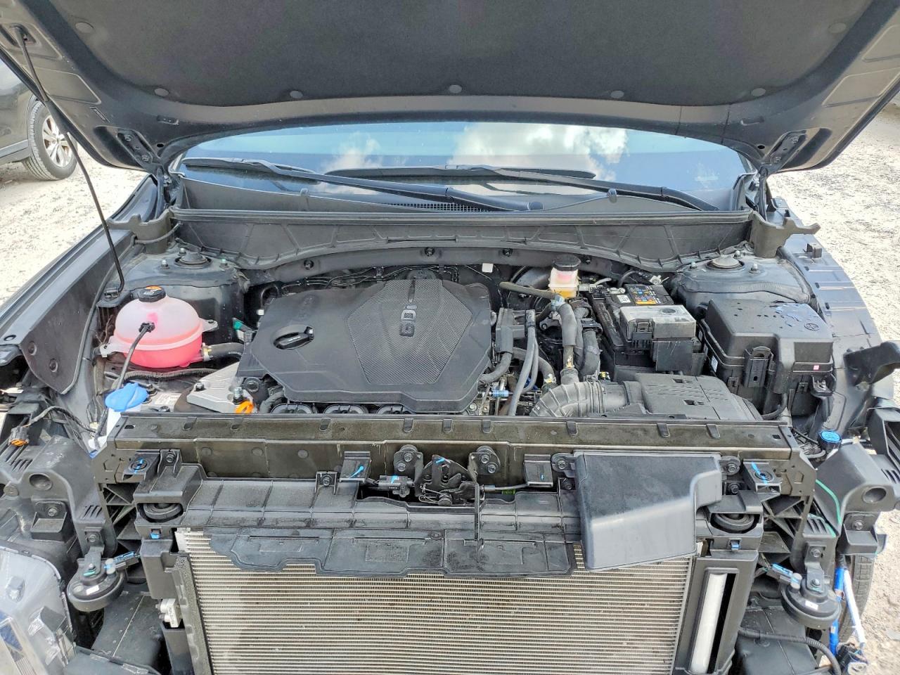 2025 Hyundai Santa Cruz SE