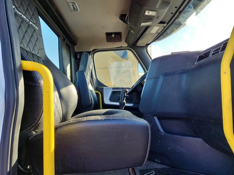 2024 Western Star 49X Chassis Semi Truck