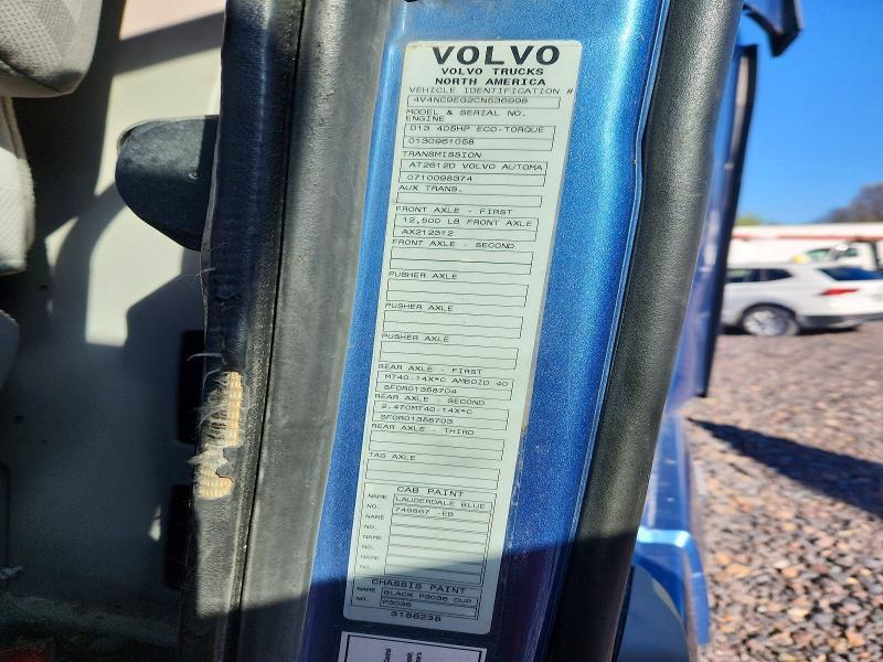 2012 Volv O VNL Semi Truck