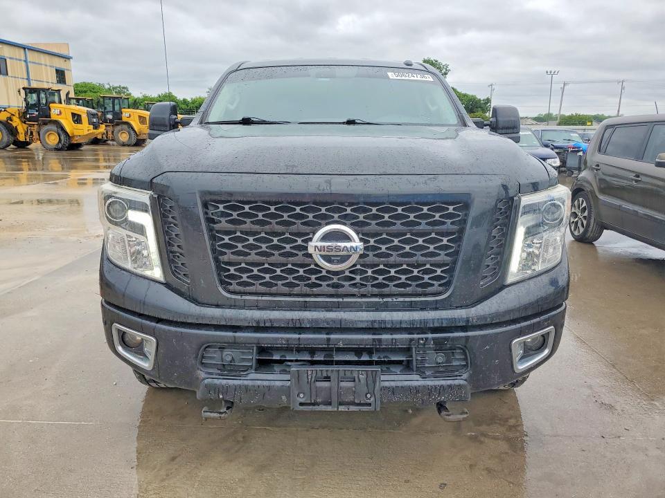 2017 Nissan Titan XD PRO-4X