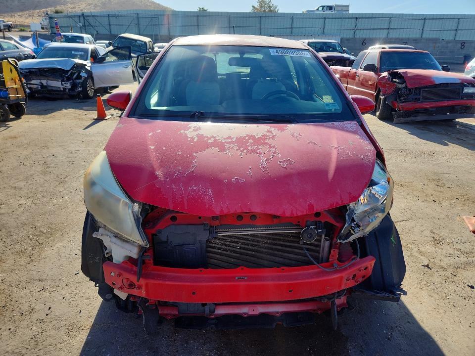 2012 Toyota Yaris 5-door l