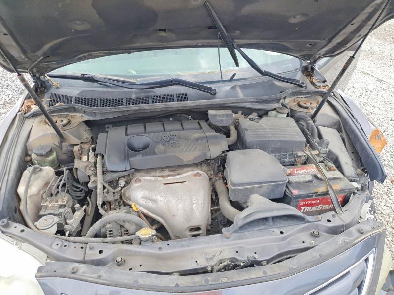 2011 Toyota Camry le