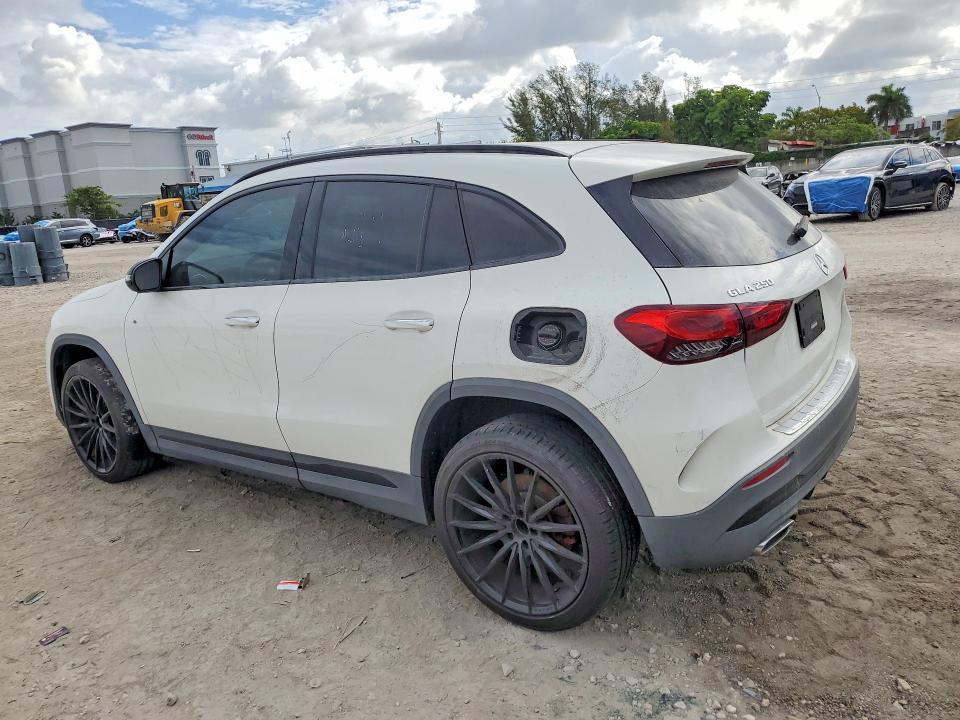 2021 Mercedes-Benz Gla 250