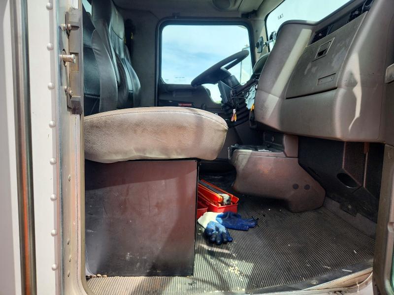2013 Kenworth T370 Truck Cab AND Chassis