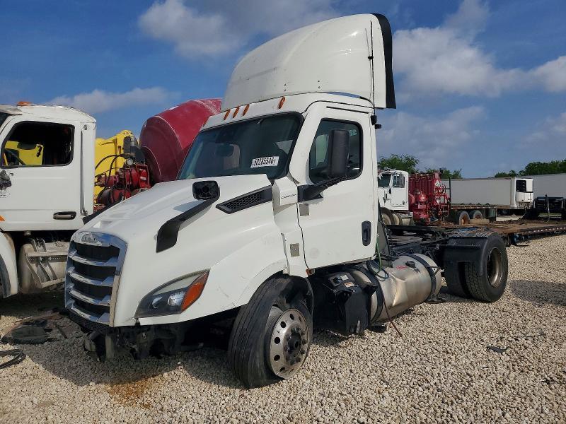 2022 Freigliner 2022 Freightliner Cascadia 116 Semi Truck