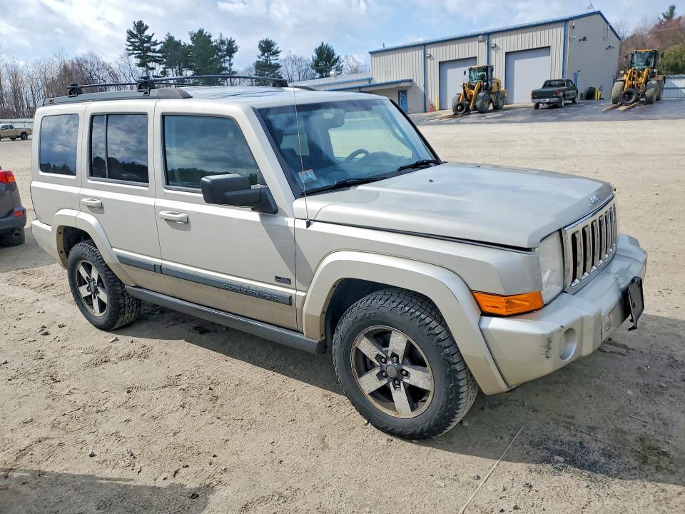 2008 Jeep Commander Sport
