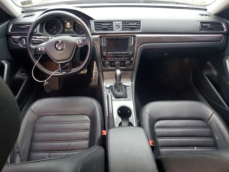 2017 Volkswagen Passat sel Premium