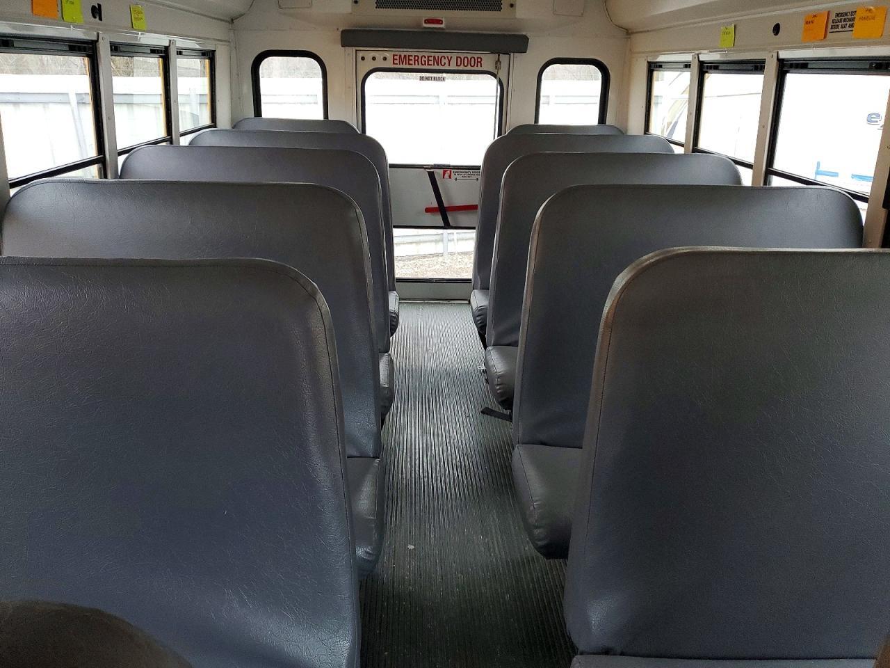 2014 Chev 2014 Starcraft Allstar G3500-School Bus