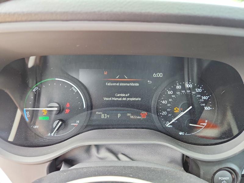 2025 Toyota Sienna le 8-passenger