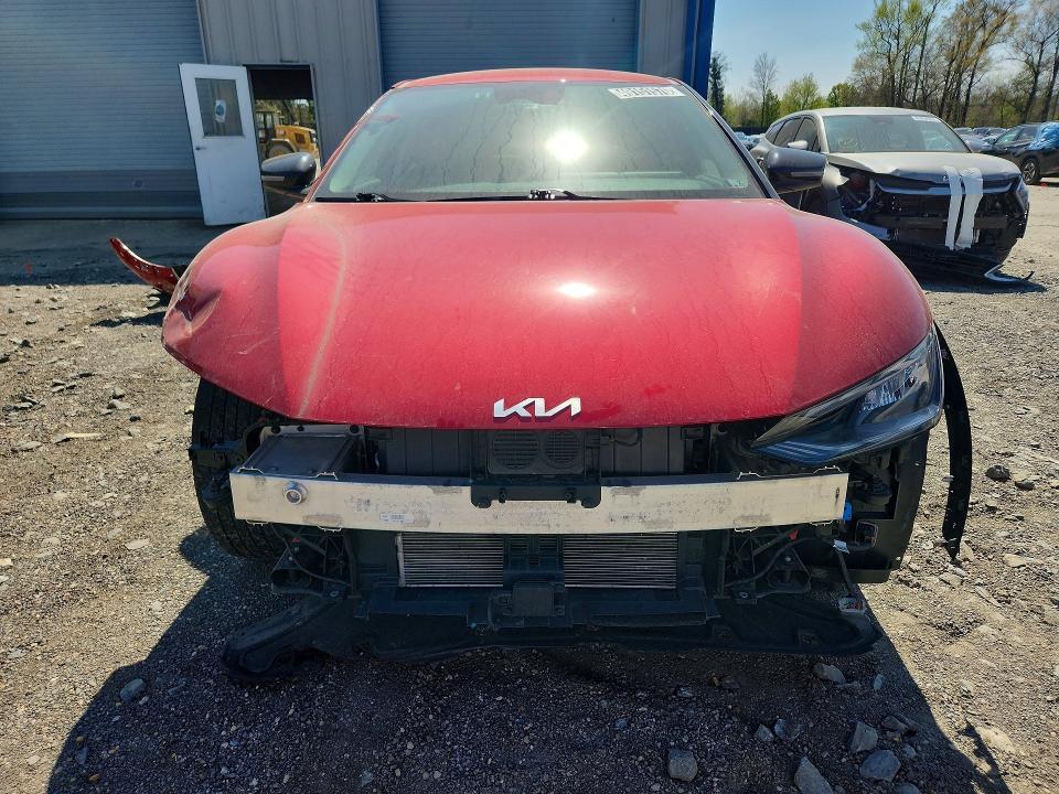 2024 KIA EV6 Wind