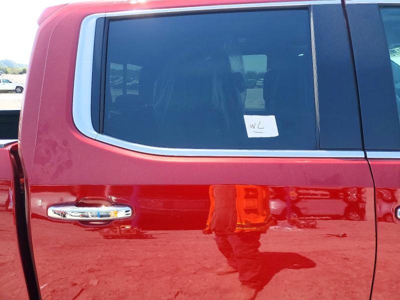 2024 GMC Sierra K1500 SLT