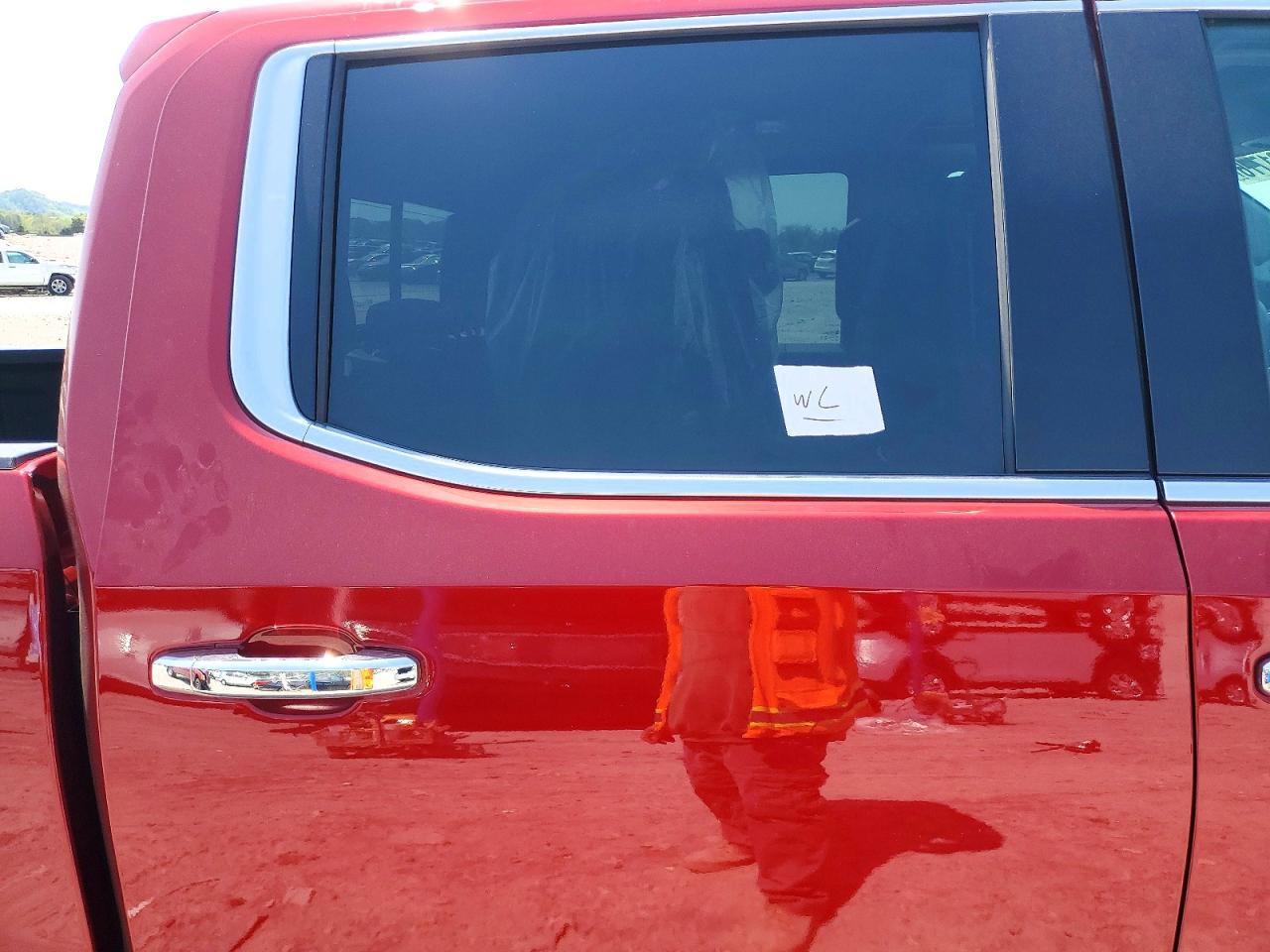 2024 GMC Sierra K1500 SLT