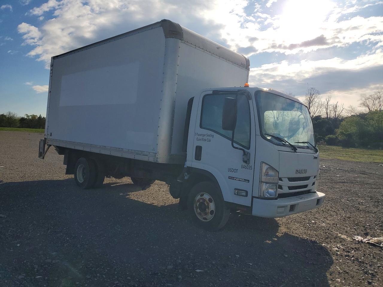 2018 Isuzu NPR HD
