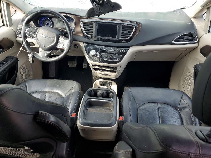 2019 Chrysler Pacifica Touring l