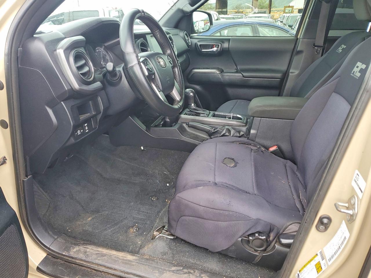 2016 Toyota Tacoma SR V6