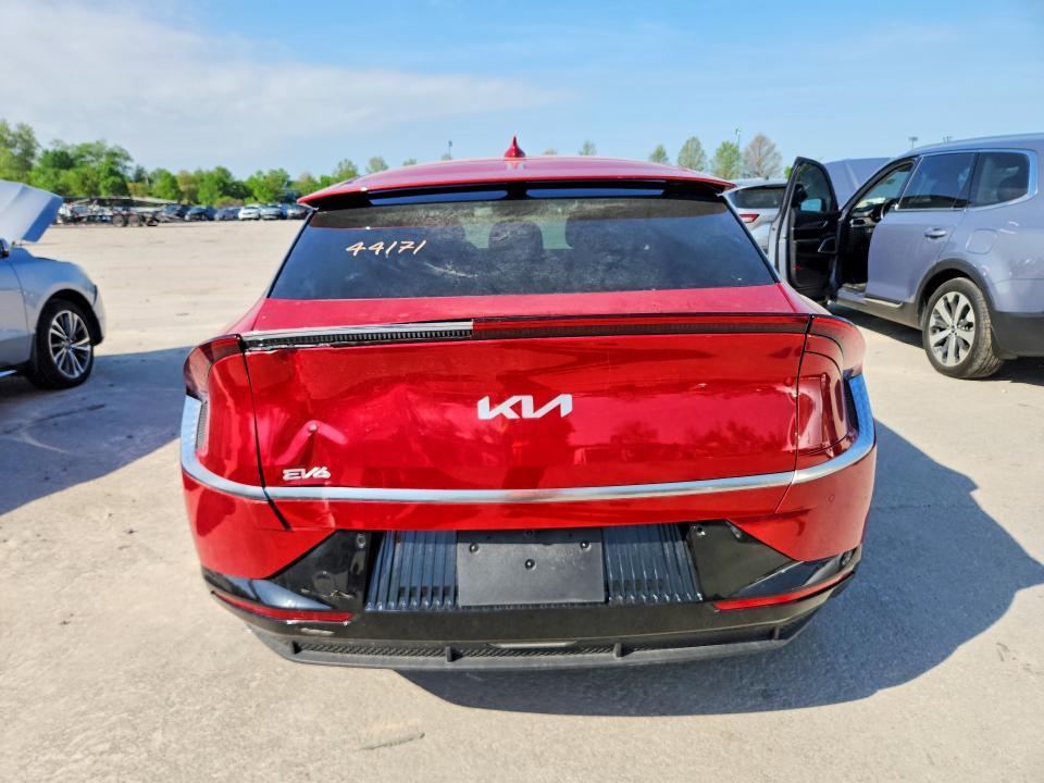 2024 KIA EV6 Wind