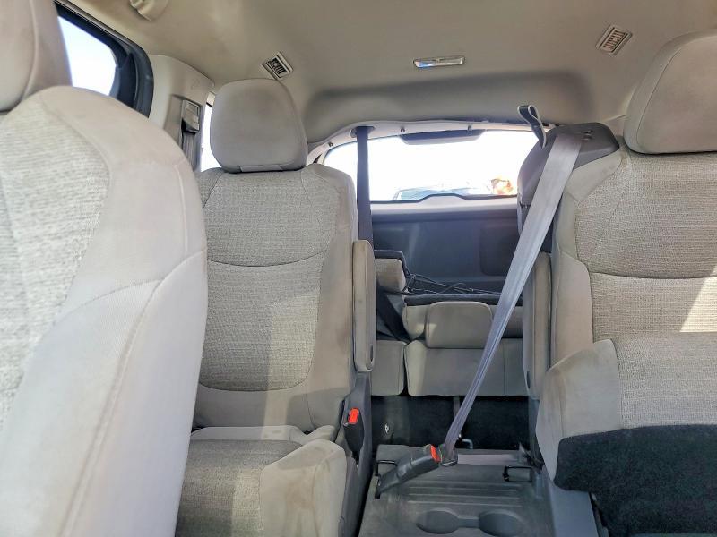 2021 Toyota Sienna le 8-passenger