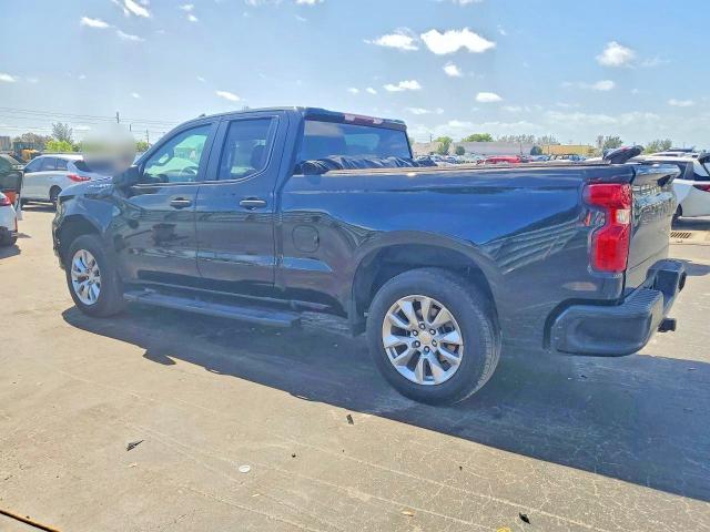 2022 Chevrolet Silverado C1500 Custom