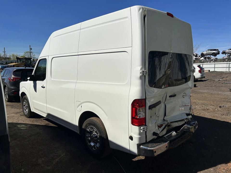 2014 Nissan NV 2500 HD S