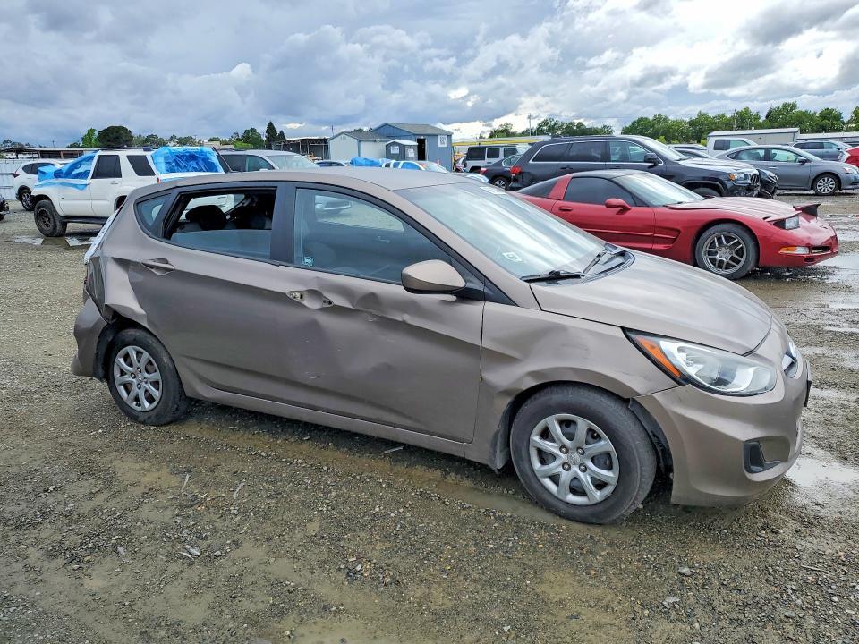 2012 Hyundai Accent gs