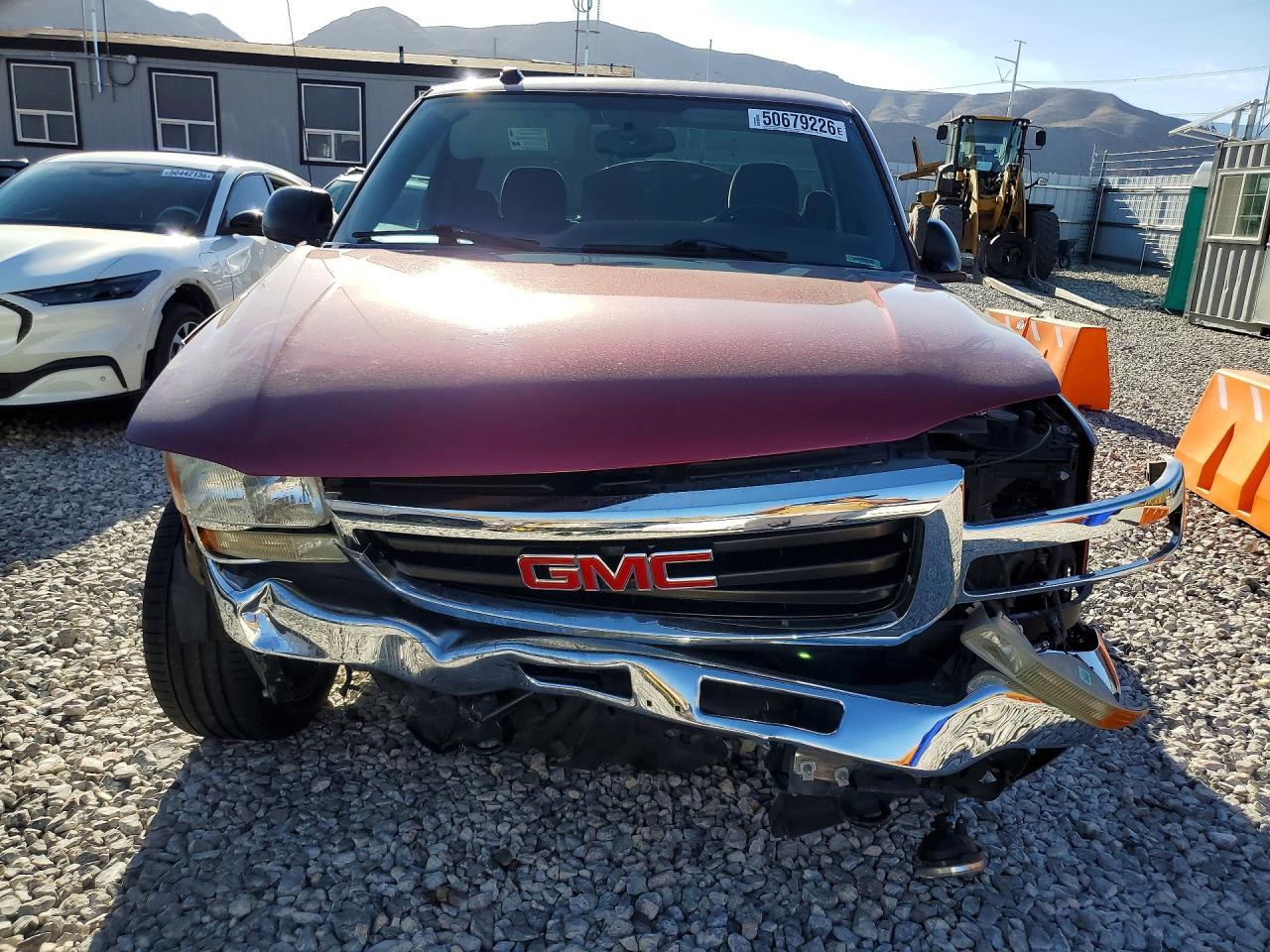 2005 GMC New Sierra C1500