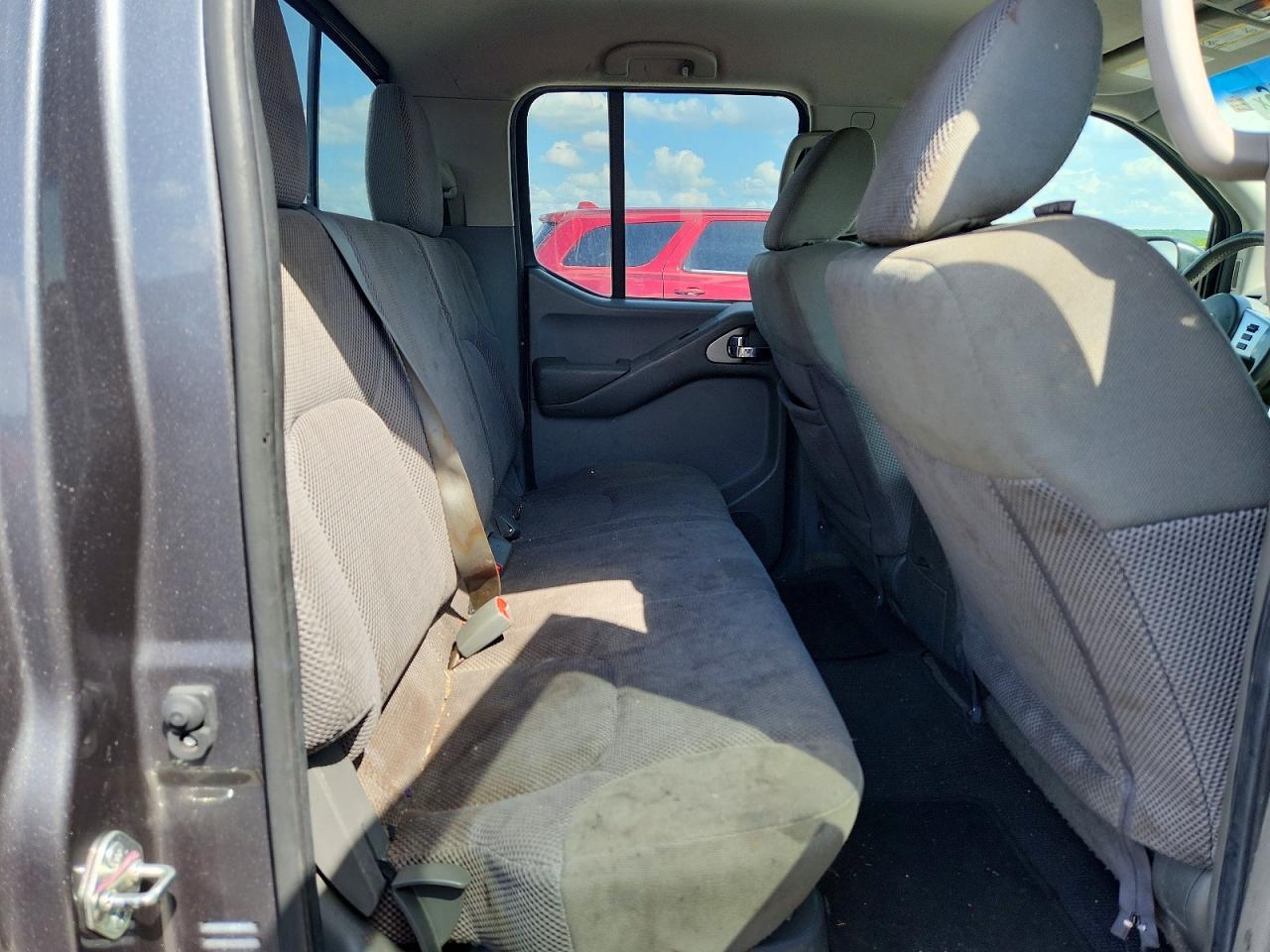 2017 Nissan Frontier SV