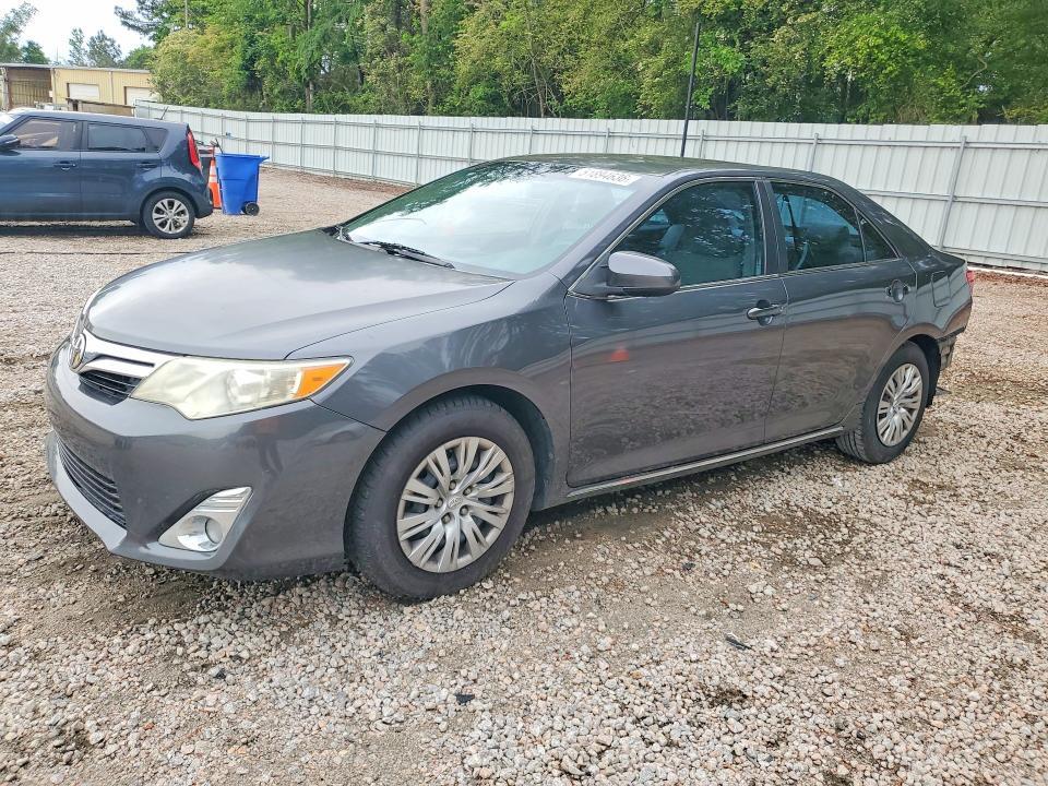 2012 Toyota Camry le