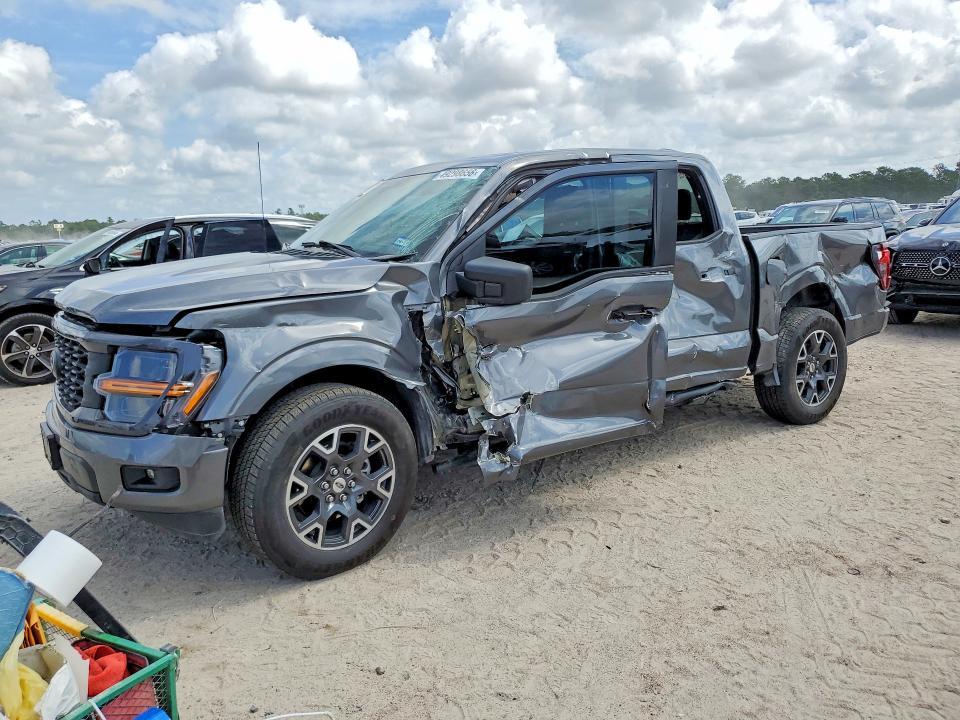 2025 Ford F150 STX