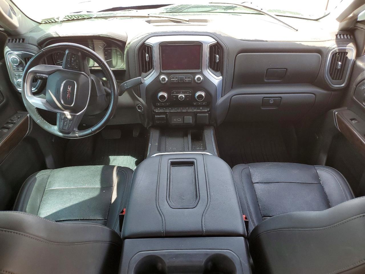 2020 GMC Sierra K1500 SLT