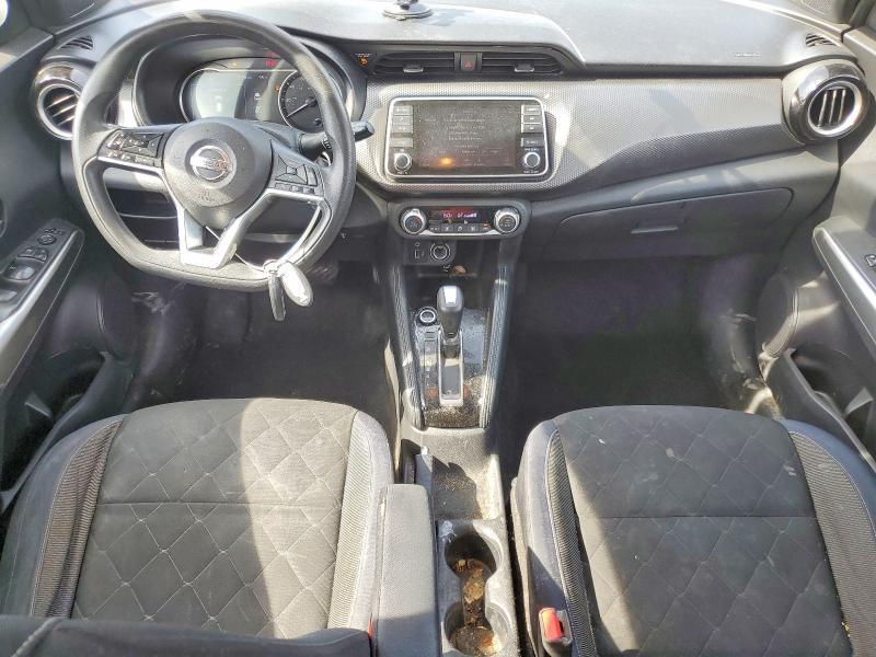 2018 Nissan Kicks sv