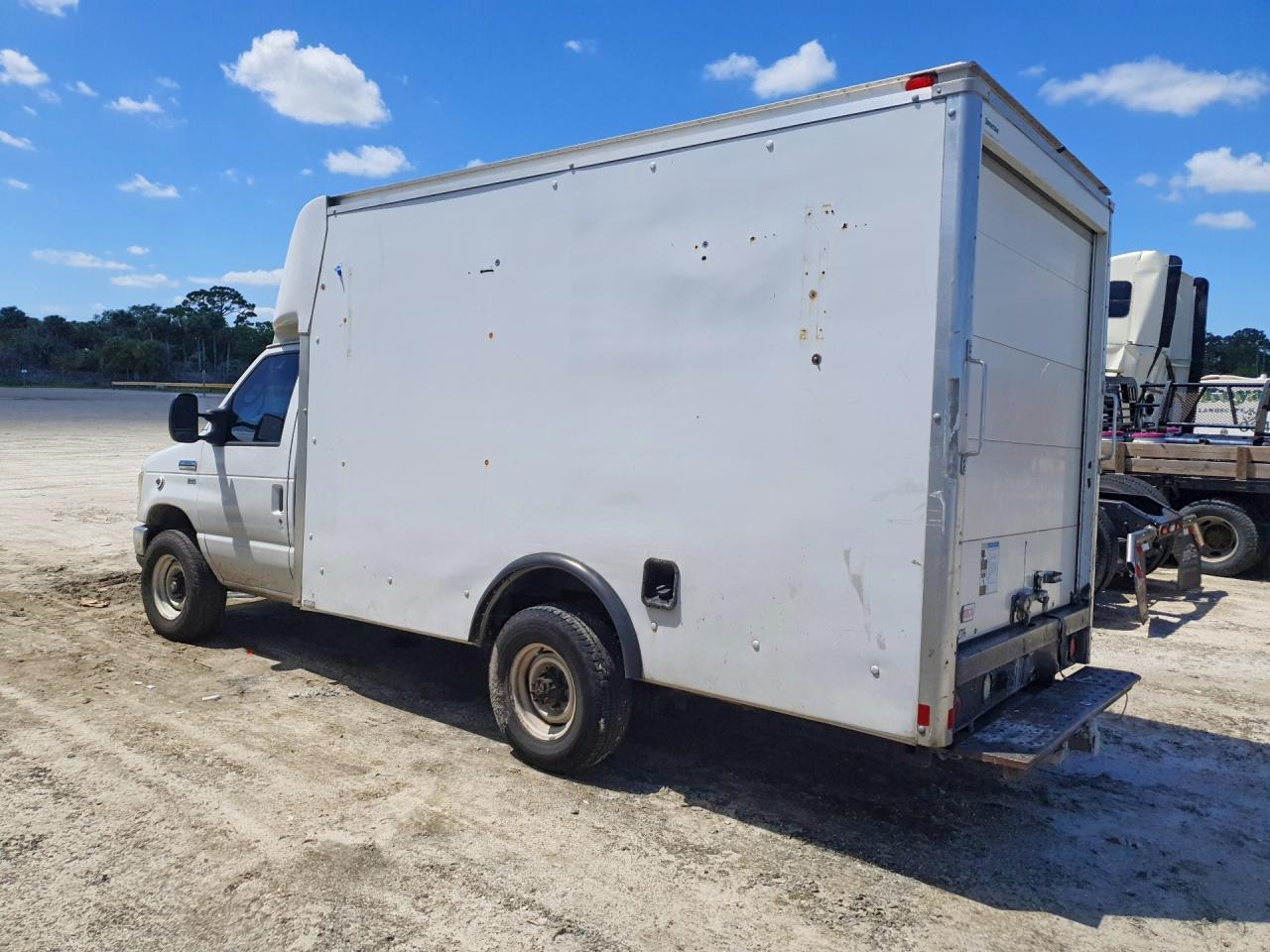 2013 Ford E350 Delivery Truck
