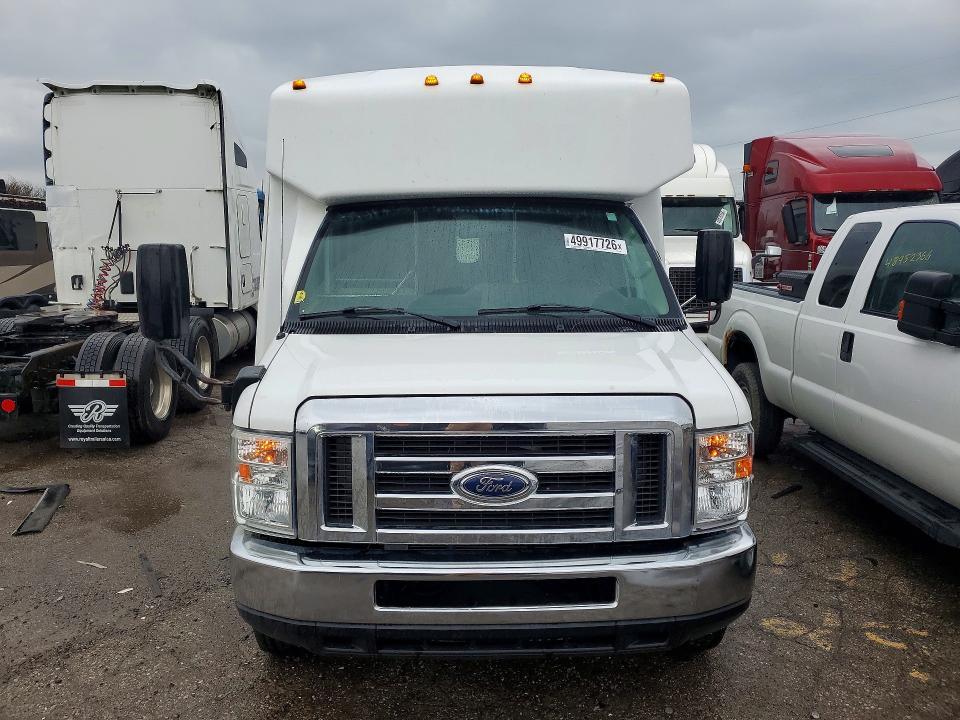 2016 Ford E350 Shuttle bus