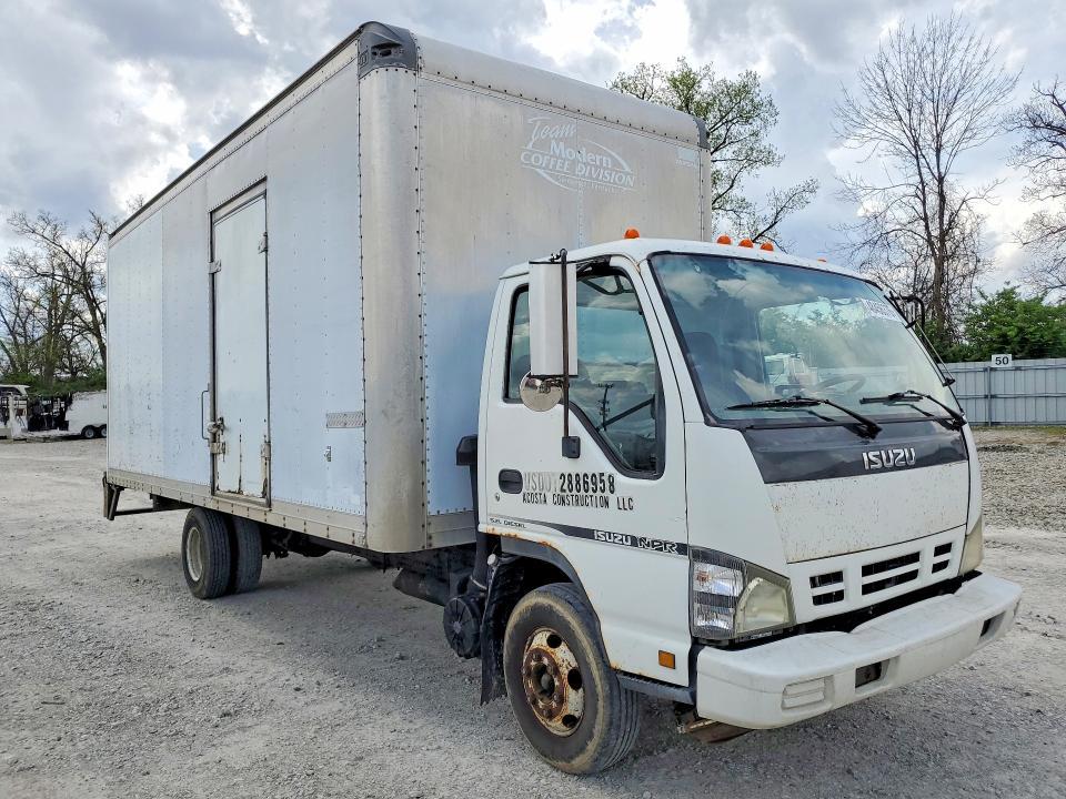 2006 Isuzu Npr box Truck