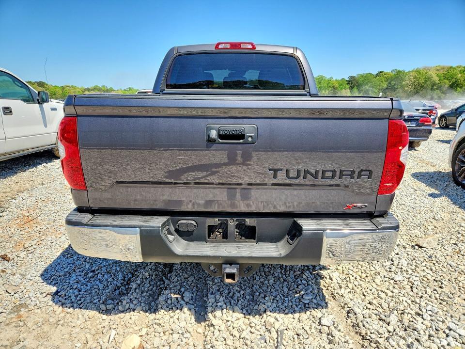 2018 Toyota Tundra SR5