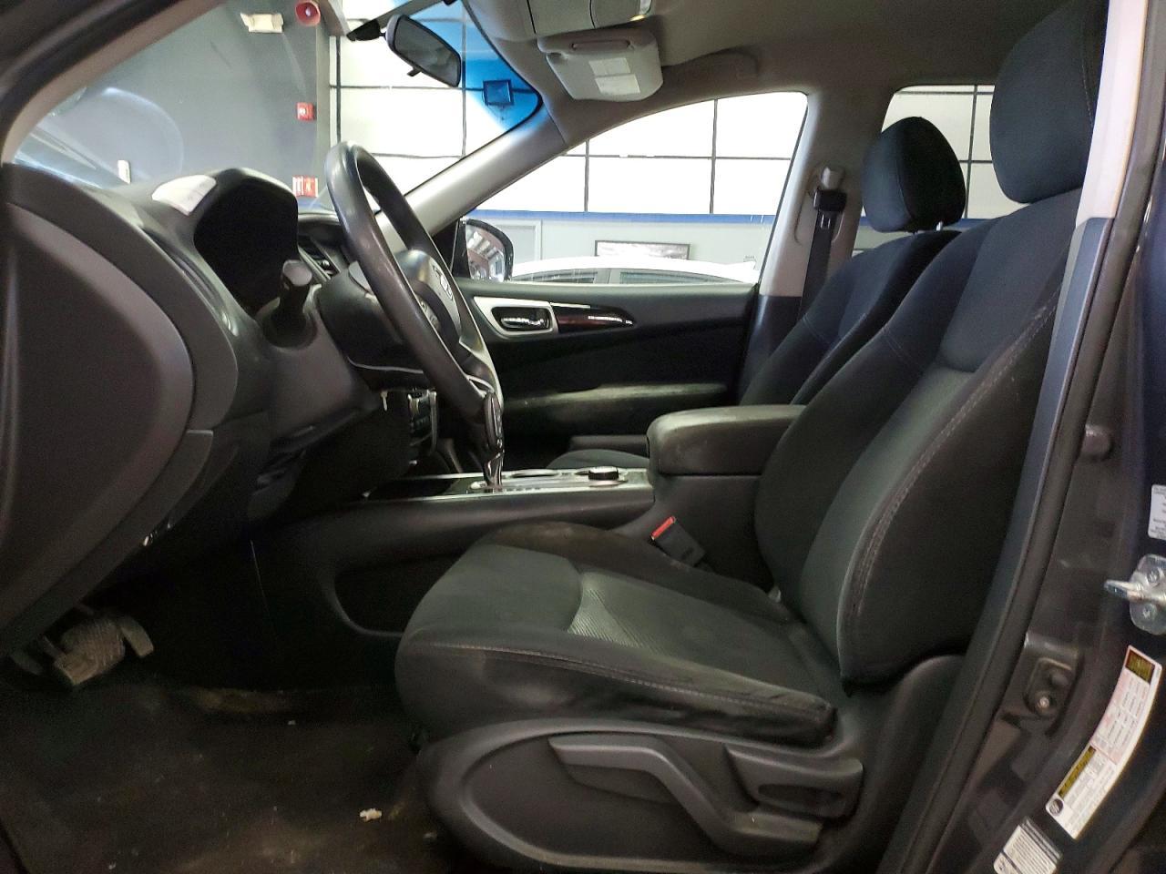 2014 Nissan Pathfinder s