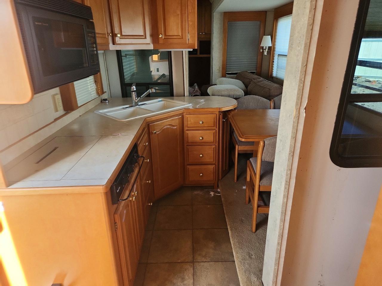 2002 Travel Supreme Camper